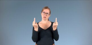 Team Scheisse - Mittelfinger