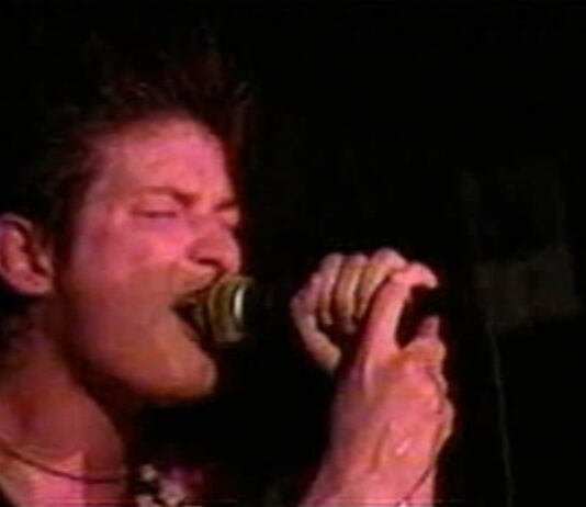 THE GITS kündigen Re-Release von „Enter The Conquering Chicken“