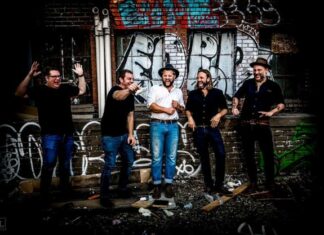 Beyond The Lamplight Photocredit: KLP Photography
