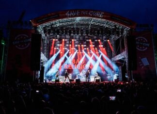 Bad Religion (Save The Core 2024, Photo by Michelle Olaya)