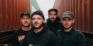 Waves Like Walls (Photo by Daniel Ruff)